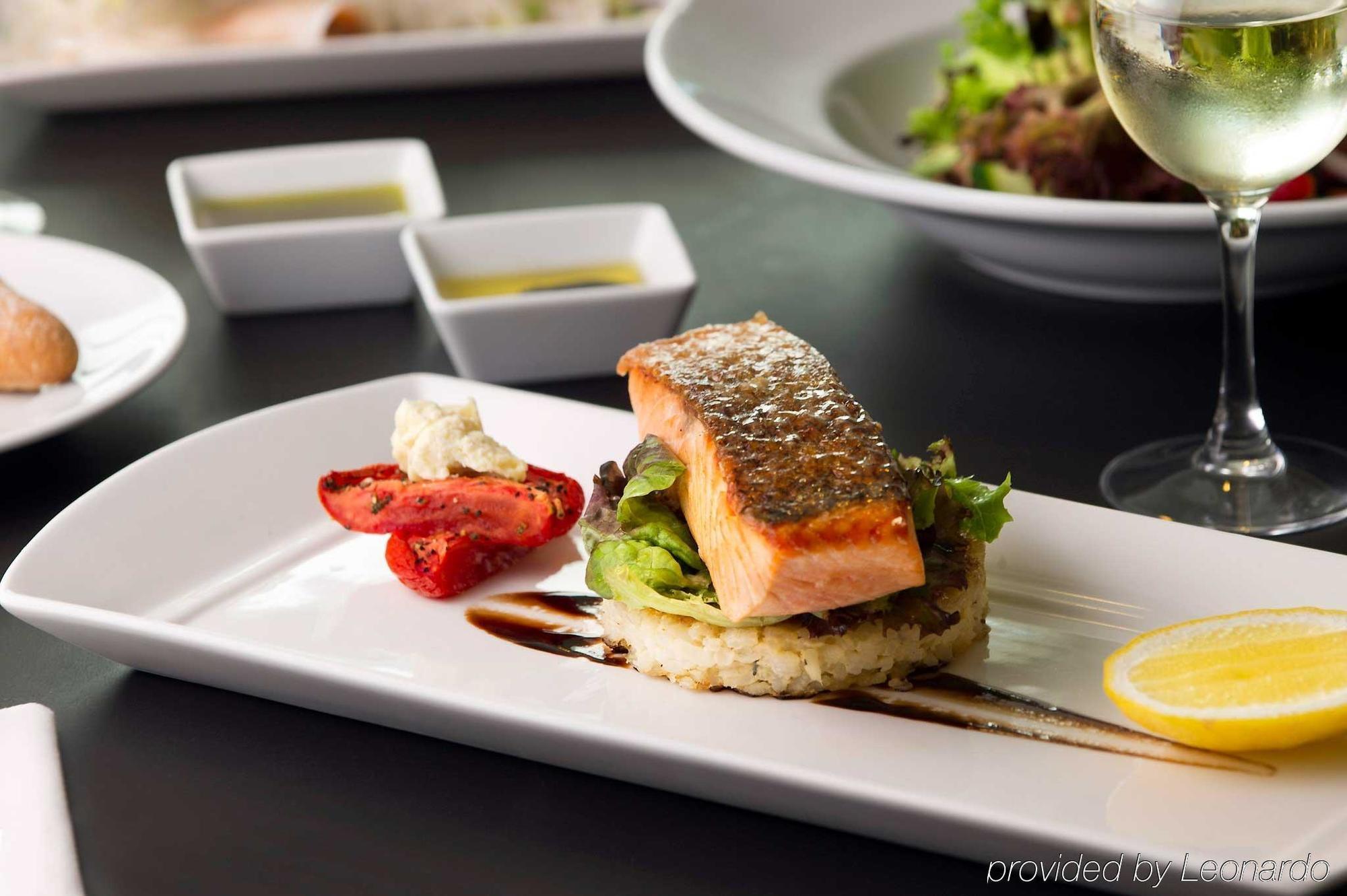 Hotel Novotel Airport 4*