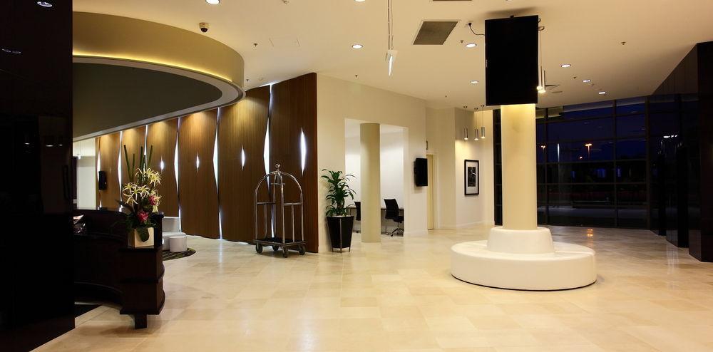 Novotel Airport Hotel Brisbane